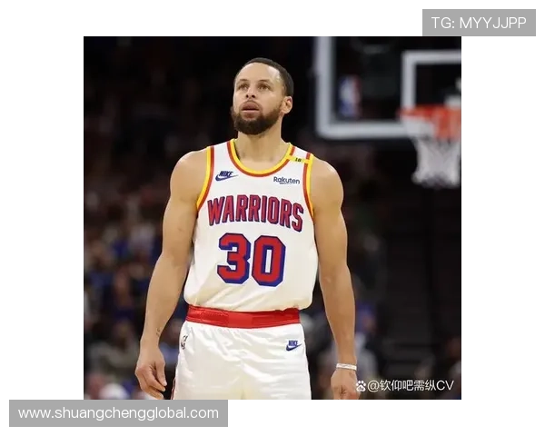 拼尽全力库里三分球表现惊艳全场独得38分却难阻球队失利